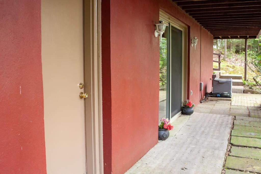 Modern Cabin With Hot Tub Grill Lake Beach Wineries Hiking Fishing And Hershey Park Family And Pet Friendly Superhosts On Ab&B Mount Gretna Ngoại thất bức ảnh